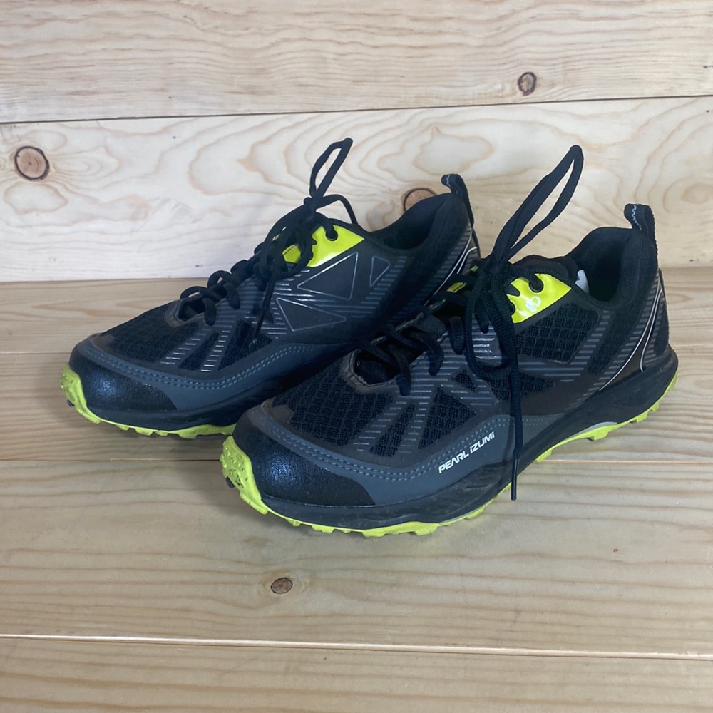 Pearl Izumi bike sneakers